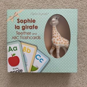 Sofia the giraffe + flash cards